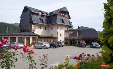 Фотографии Отель Hotel Cosmos г. Кымпулунг-Молдовенеск (Румыния) №1 Фото Отель Hotel Cosmos г. Кымпулунг-Молдовенеск 1