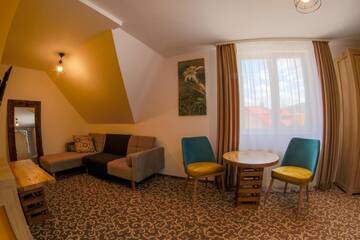 Фото номера Улучшенные апартаменты Отели типа «постель и завтрак» Residence Rooms Bucovina г. Кымпулунг-Молдовенеск 13