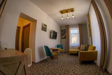 Фото номера Апартаменты - 1-й этаж Отели типа «постель и завтрак» Residence Rooms Bucovina г. Кымпулунг-Молдовенеск 14