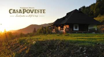 Фотографии Гостевой дом Casa Poveste Pensiunea-Muzeu г. Кымпулунг-Молдовенеск (Румыния) №1 Фото Гостевой дом Casa Poveste Pensiunea-Muzeu г. Кымпулунг-Молдовенеск 1
