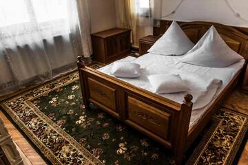 Фото номера Номер-студио с кроватью размера &quot;king-size&quot; и диван-кроватью Гостевой дом Casa Comfort г. Кымпулунг-Молдовенеск 8