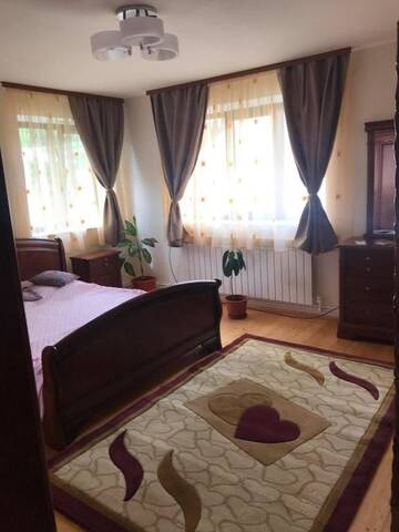 Фото номера Двухместный номер с 1 кроватью, вид на сад Гостевой дом Casa Cristi г. Кымпулунг-Молдовенеск 14