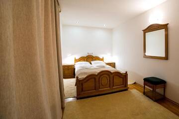 Фото номера Люкс Отель Hotel Eden г. Кымпулунг-Молдовенеск 5
