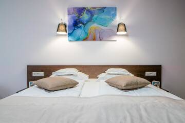 Фотографии Отель Hotel Eden г. Кымпулунг-Молдовенеск (Румыния) №2 Фото Отель Hotel Eden г. Кымпулунг-Молдовенеск 2